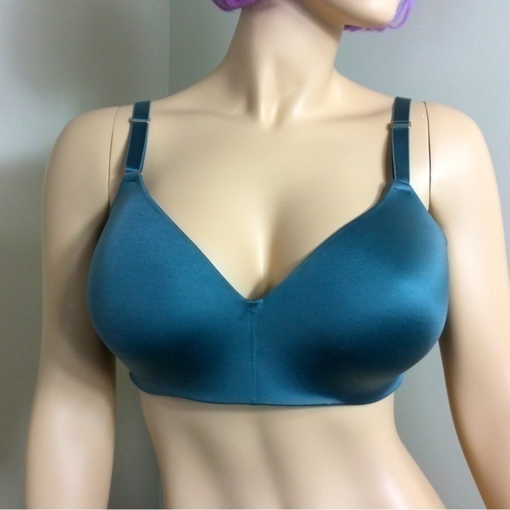 Soma green vanishing back wireless   Size 38D
